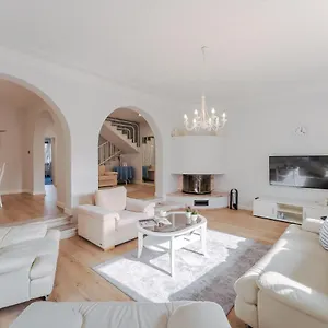 https://willa-laguna.kolobrzeghotels.com